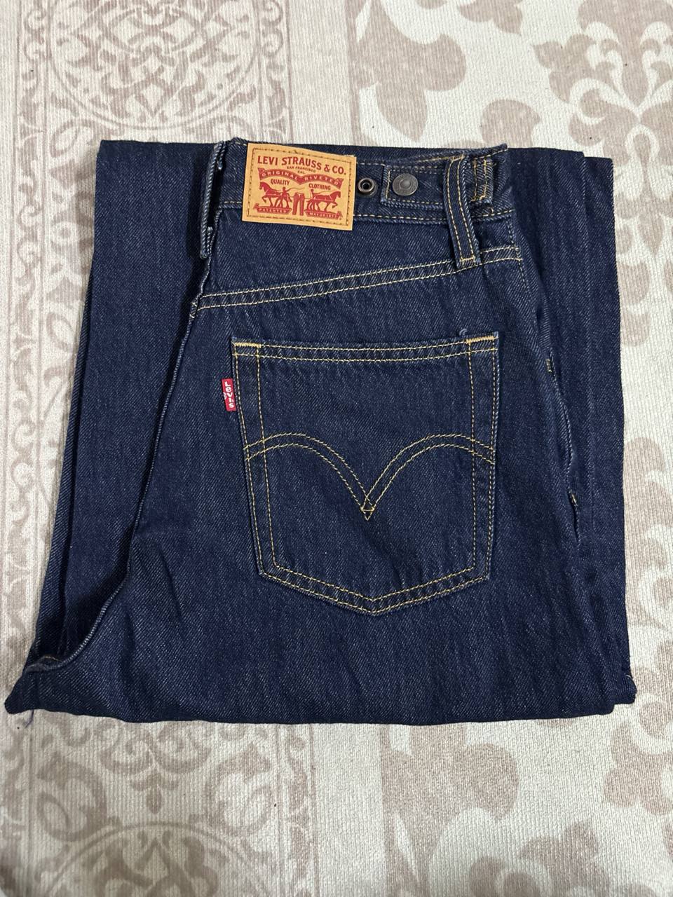 Levi's® Women's Cinch Baggy Jeans size 27
